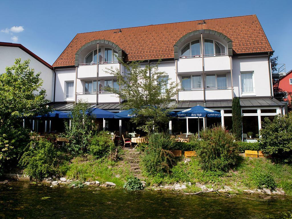Hotel Kreuz Gaestehaus Und Lauchertbar Mit Terrasse Gammertingen Esterno foto