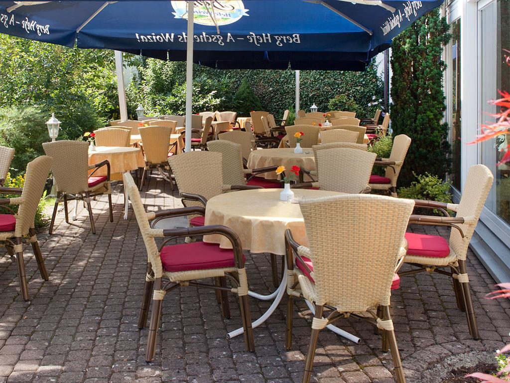 Hotel Kreuz Gaestehaus Und Lauchertbar Mit Terrasse Gammertingen Esterno foto